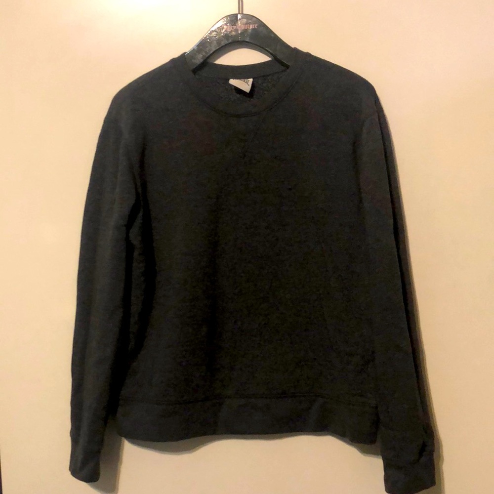 Everlast Sport dark gray pull over sweater. Size S